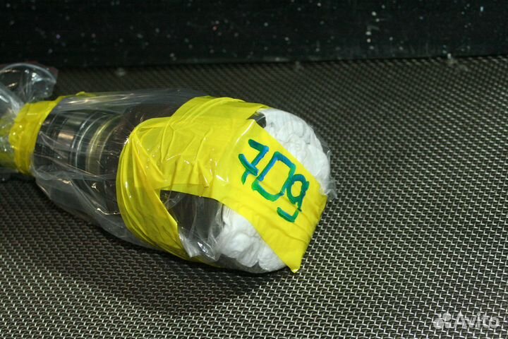 Mazda 3 / Mazda 5 28шл Полуось привода Правый 2.0L