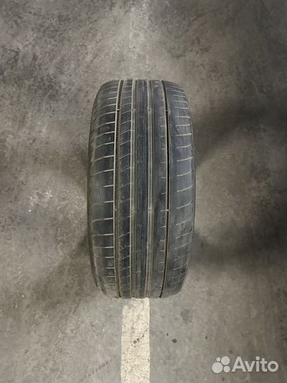 Goodyear Eagle F1 Asymmetric 3 245/40 R19 и 275/35 R19 100Y