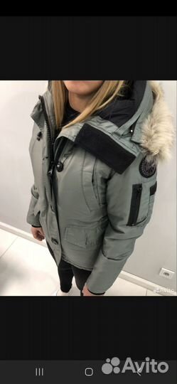 Пуховик Canada goose montebello xs