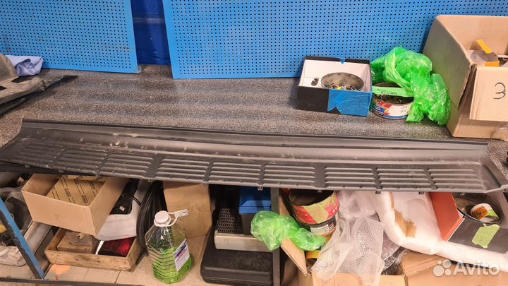 Накладка заднего бампера toyota land cruiser 200