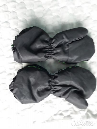 Рукавицы непромокаемые на 2-3 года