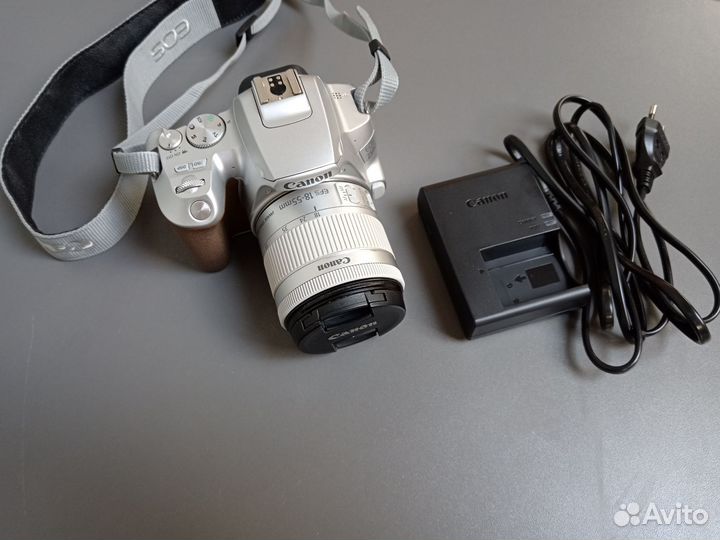 Фотоаппарат Canon eos 250D
