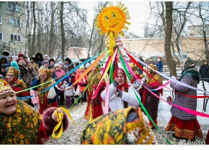 Чучело, чай, блины, на Масленицу