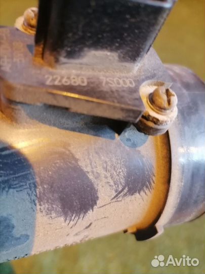 Датчик расхода воздуха 226807S000 Infiniti Renault