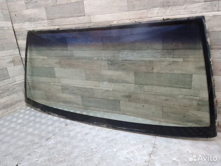 Стекло лобовое Mitsubishi Pajero V25W 6G74 1994
