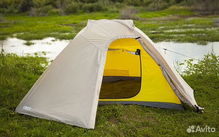 Туристическая палатка 