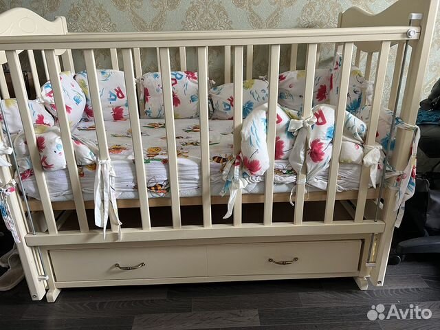 Детская кроватка