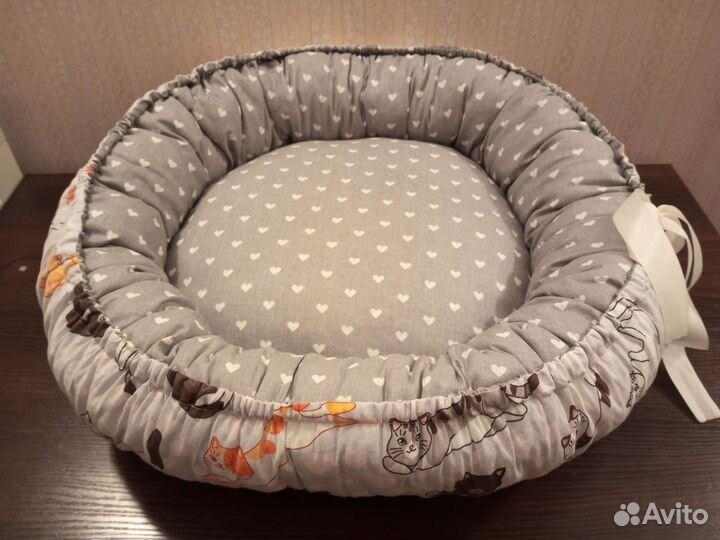 Новые. Лежанка для кота, собаки