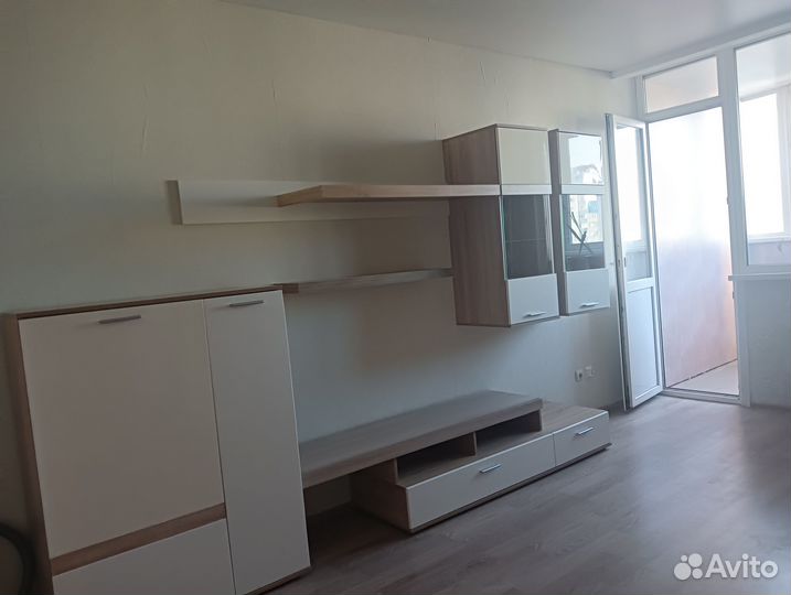 Стенка в гостиную