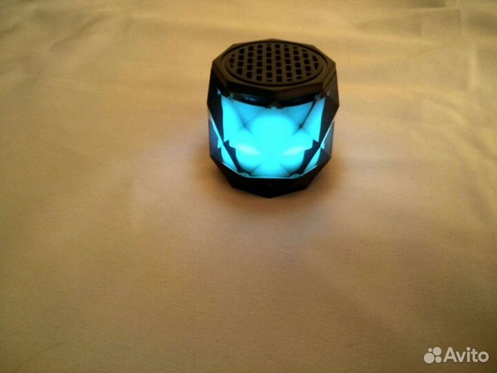 Беспроводные наушники + колонка + провод 1 м