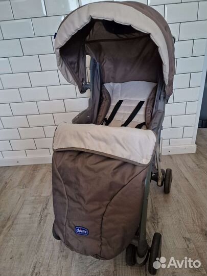 Прогулочная коляска chicco