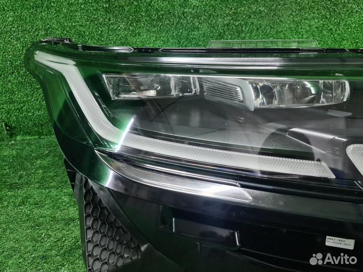 Фара правая Land Rover Range Rover Velar