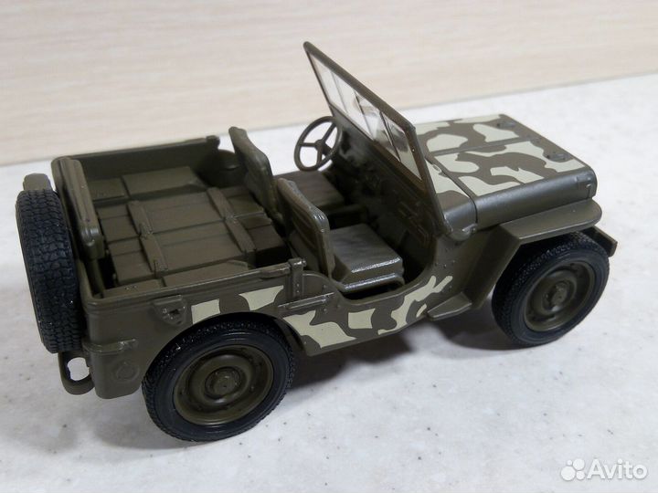 Масштабная модель Jeep Willys MB 1941. новые