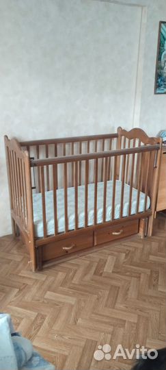 Детская кроватка