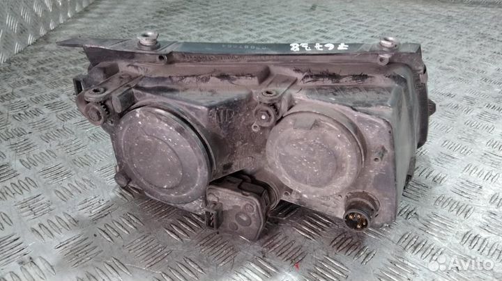 Фара передняя для Volkswagen Passat 5 441-1125L