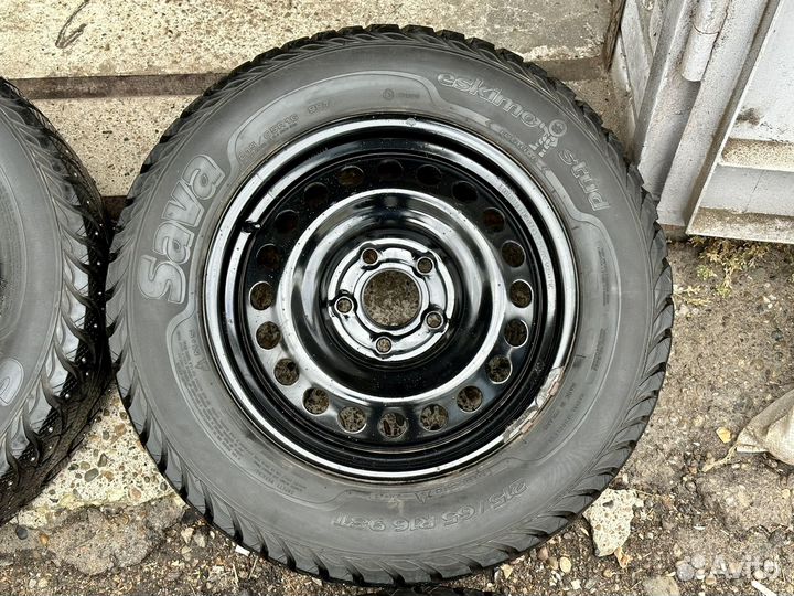 R16 Sava Eskimo Stud 215/65, PCD 5x114.3 DIA 67.1