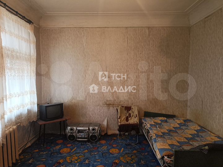 Комната 19 м² в 3-к., 2/4 эт.