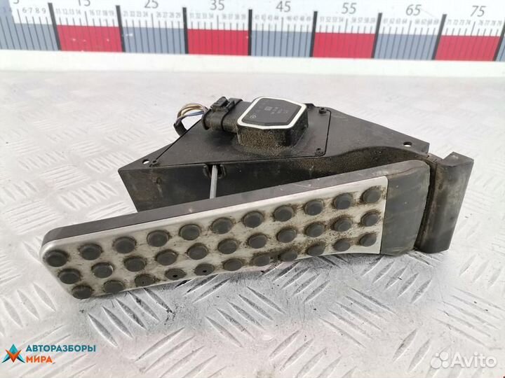 Педаль Mercedes-Benz C-Класс W204/S204 2009