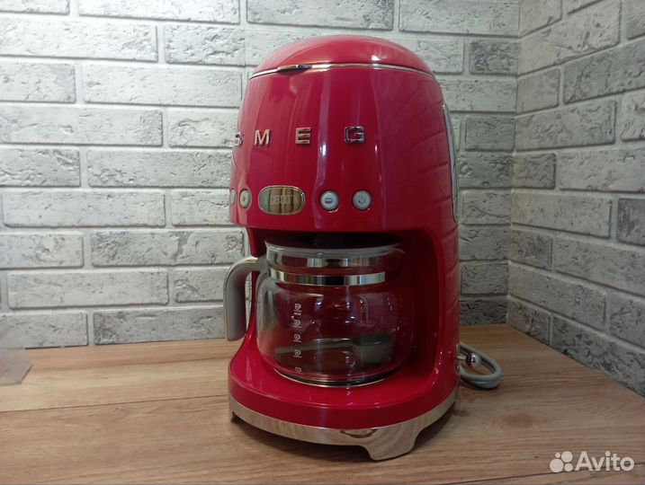 Кофеварка smeg DCF02