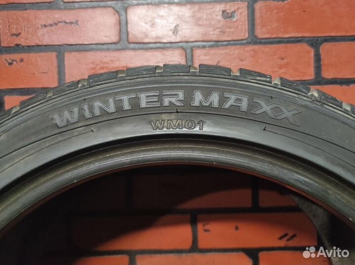 Dunlop Winter Maxx WM01 225/45 R18 91Q
