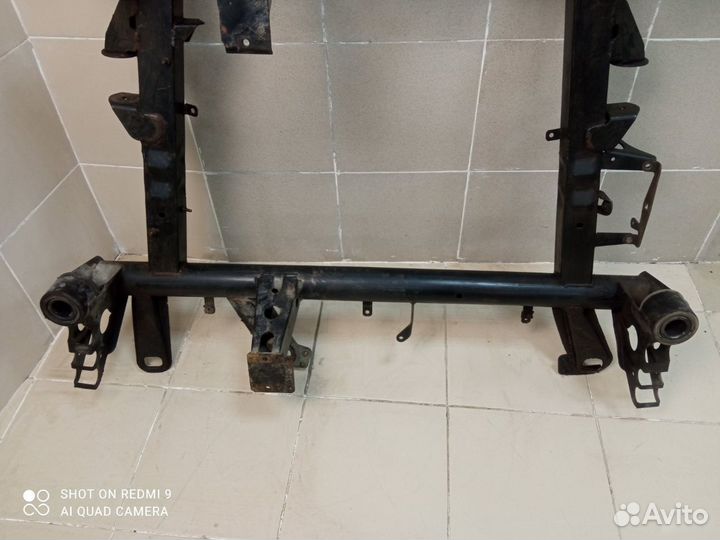 Подрамник передний Mercedes Benz w638