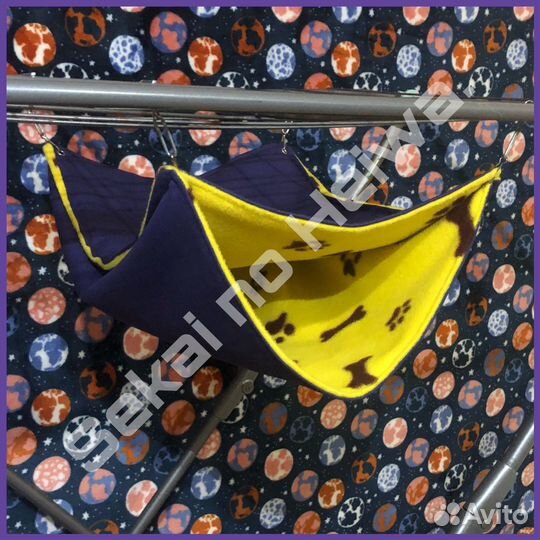 Гамаки, домики, выгульные коврики для животных