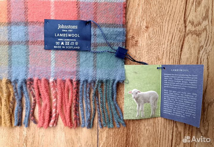 Johnstons of Elgin Lambswool (Made in Scotland)