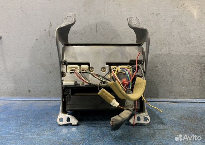 Магнитола Toyota Prius W20