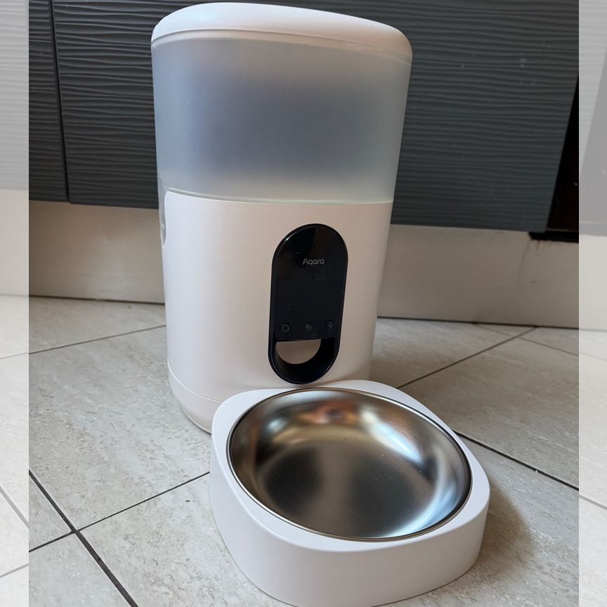 Автоматическую кормушка SMART Pet Feeder C1