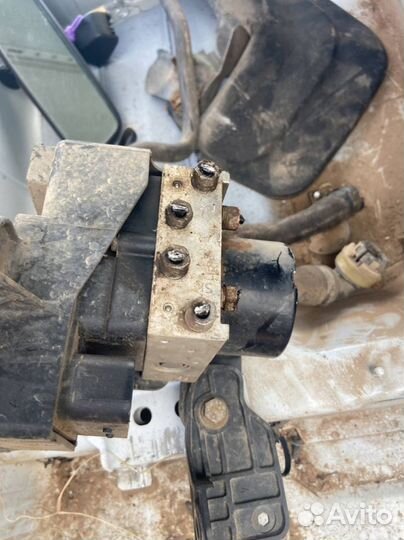 Opel Zafira B, блок ABS