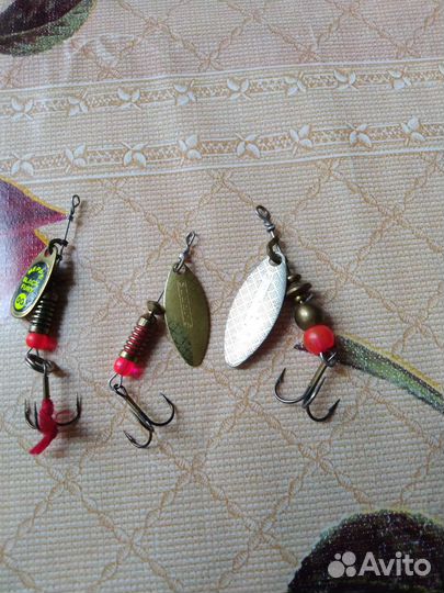 Блесна вертушки, воблер на форель