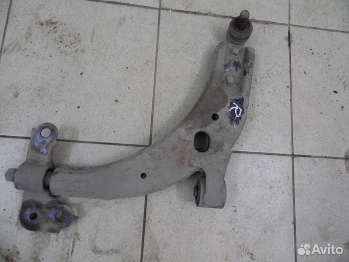 Рычаг передний правый Kia Spectra 2001-2011