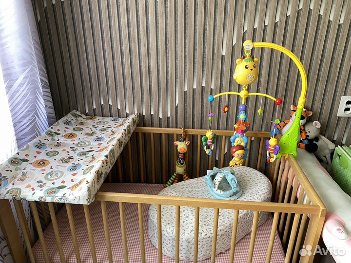 Детская кроватка