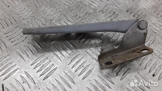 Петля капота nissan primera P11 (96P19D502)