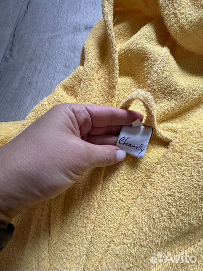 Махровый халат с капюшоном