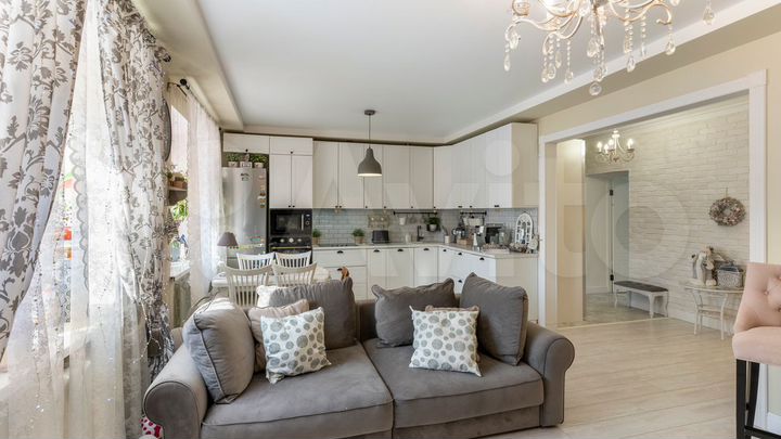 3-к. квартира, 81,2 м², 9/14 эт.