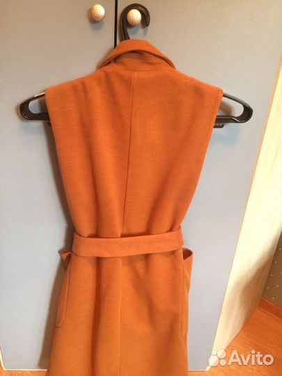 Жилет женский безрукавка