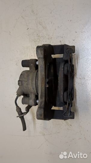 Суппорт правый передний Audi A4 (B9)