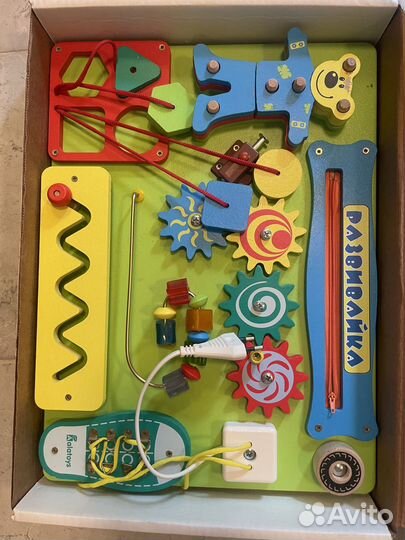 Бизиборд, игрушки