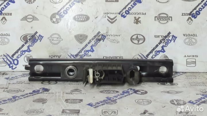 Механизм регулировки ремня безопасности Ford Focus