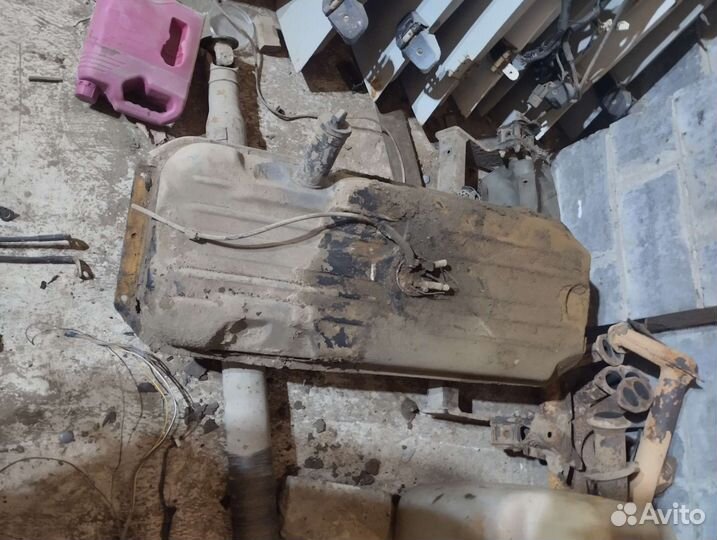 Топливный бак мерседес бенс бус