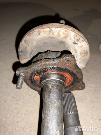 Полуось задняя Toyota Hilux Surf 130 МКПП