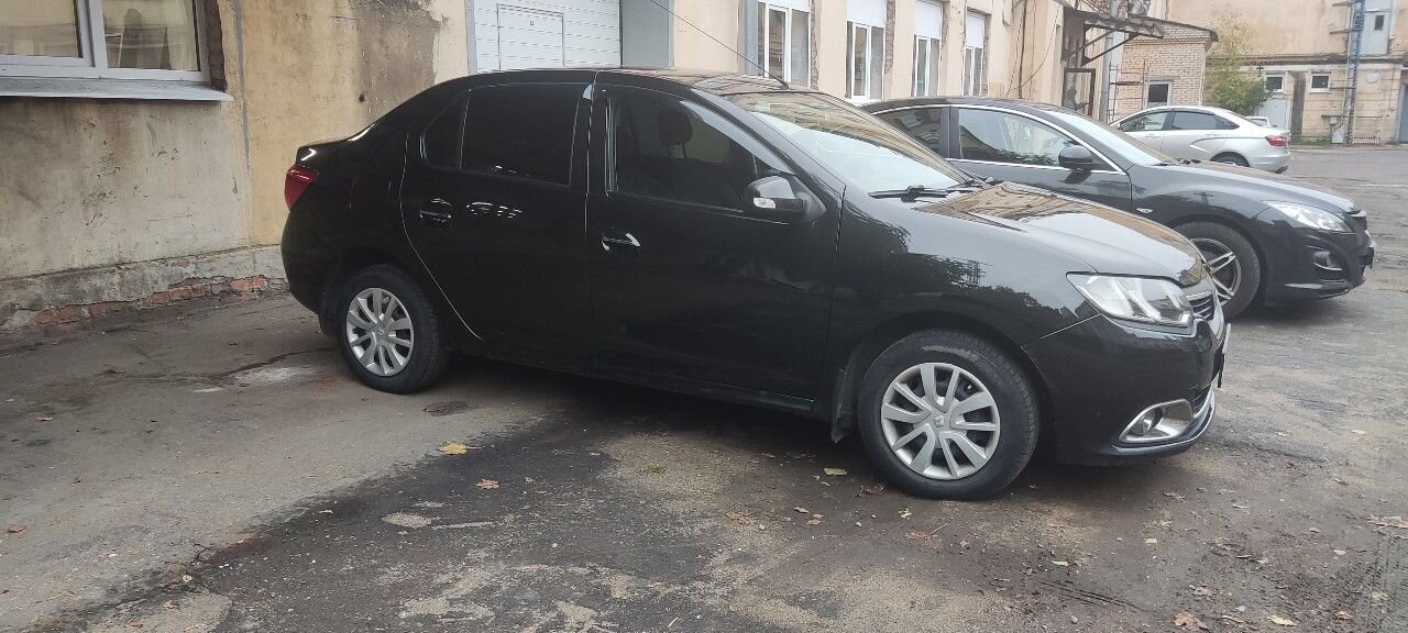 Renault Logan: фото владельца