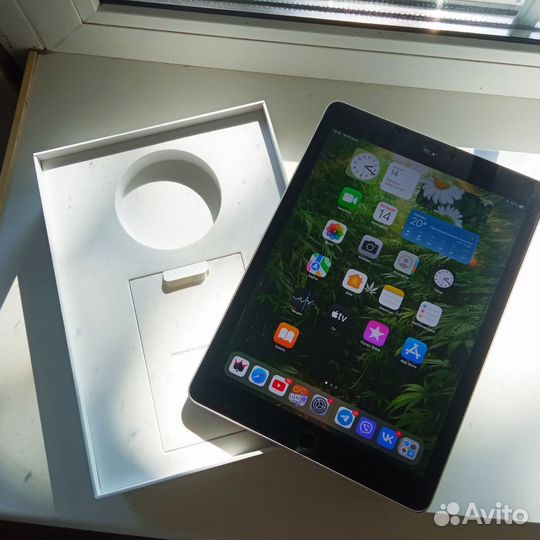 iPad 9.7 gen 6 (2018) 32GB WI FI