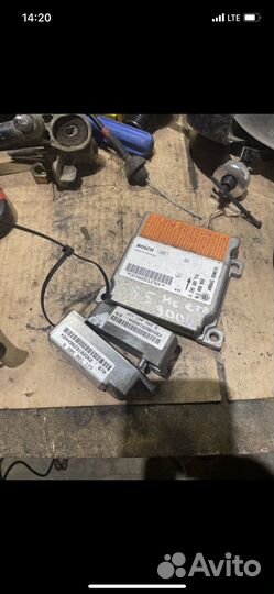 Блок управления аирбаг Volkswagen Passat B5 1.6