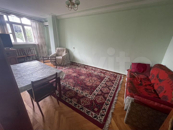 3-к. квартира, 65 м², 3/5 эт.