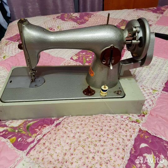 Швейная машина Подольск