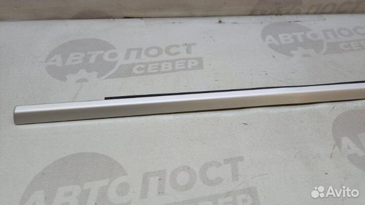 Накладка на порог (наружная) задняя правая Porsche