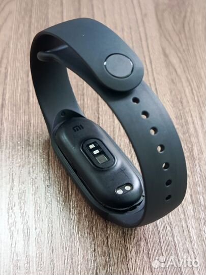 Фитнес браслет Xiaomi mi band 6