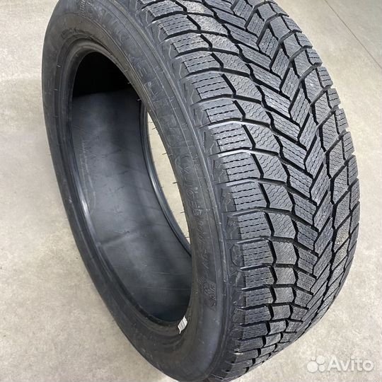 Michelin X-Ice Snow 215/65 R17 99T